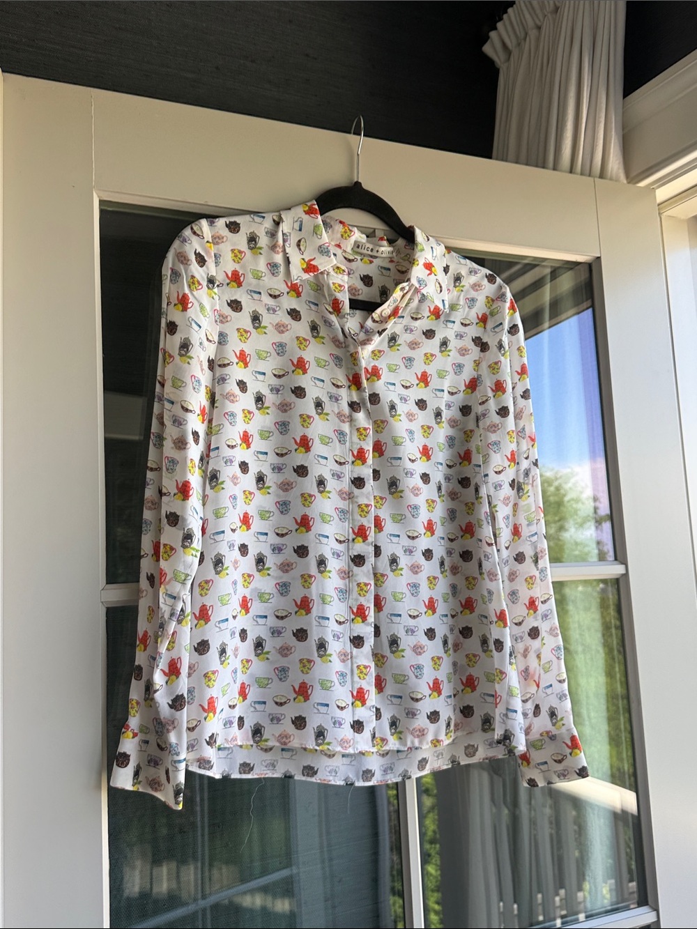 Alice + Olivia White Button-Front Blouse with Multicolor Floral Print